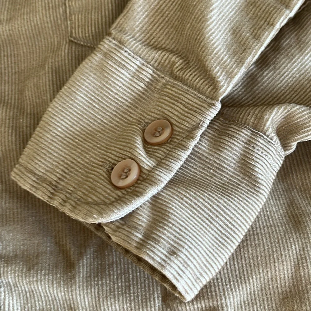 LEVI’S :: TOP
